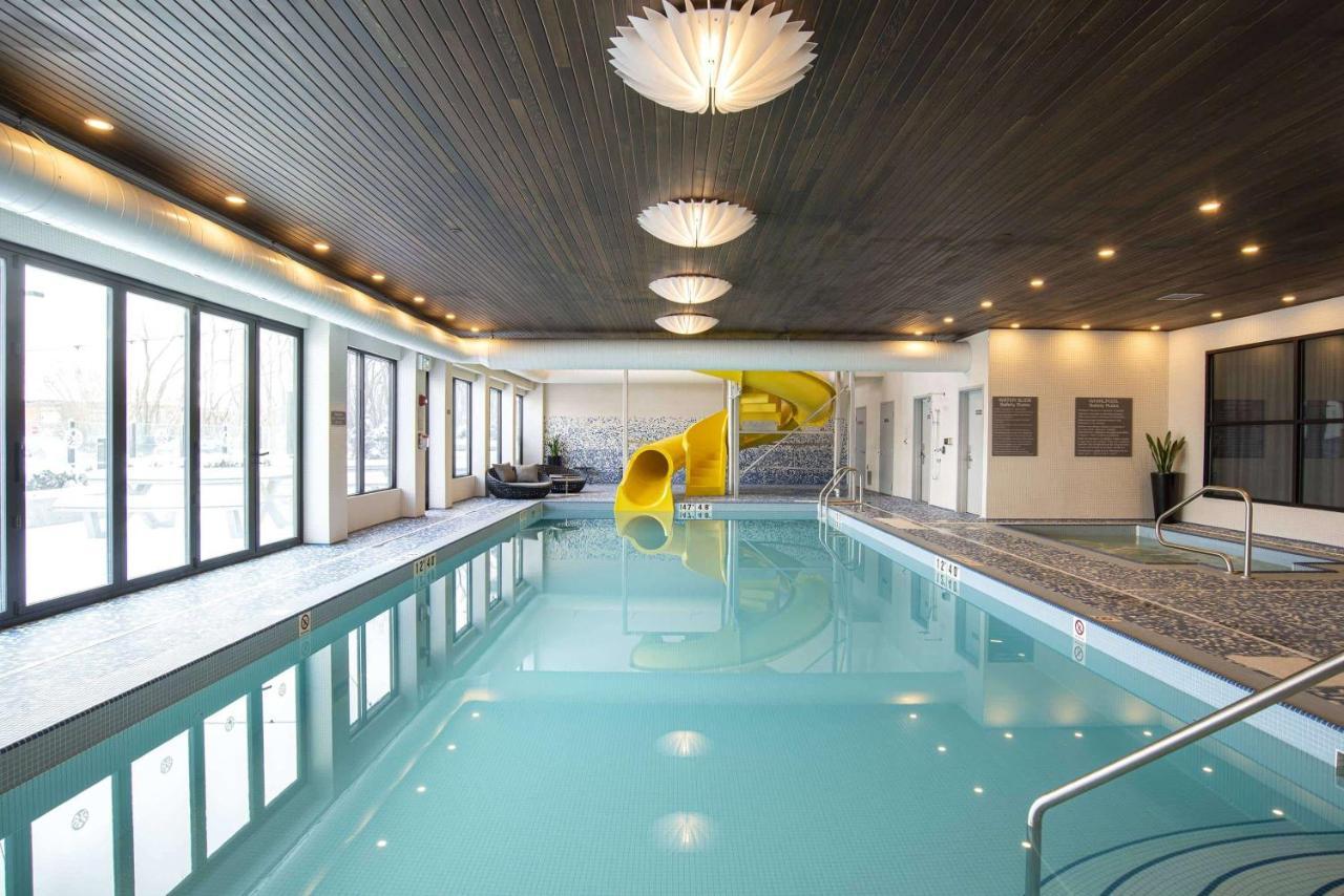 Sandman Signature Sherwood Park Hotel Екстер'єр фото