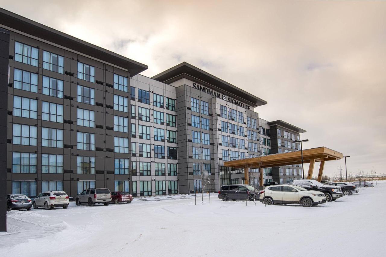 Sandman Signature Sherwood Park Hotel Екстер'єр фото