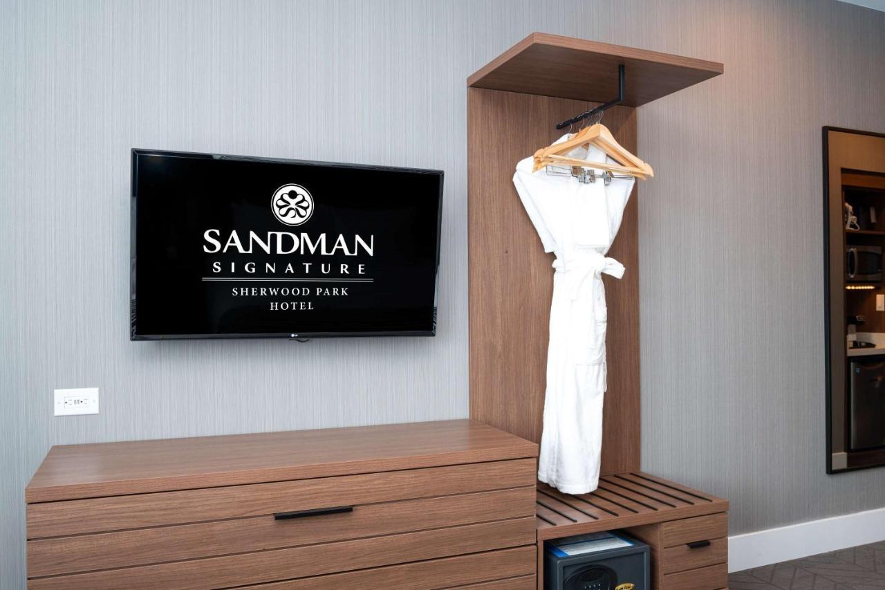 Sandman Signature Sherwood Park Hotel Екстер'єр фото