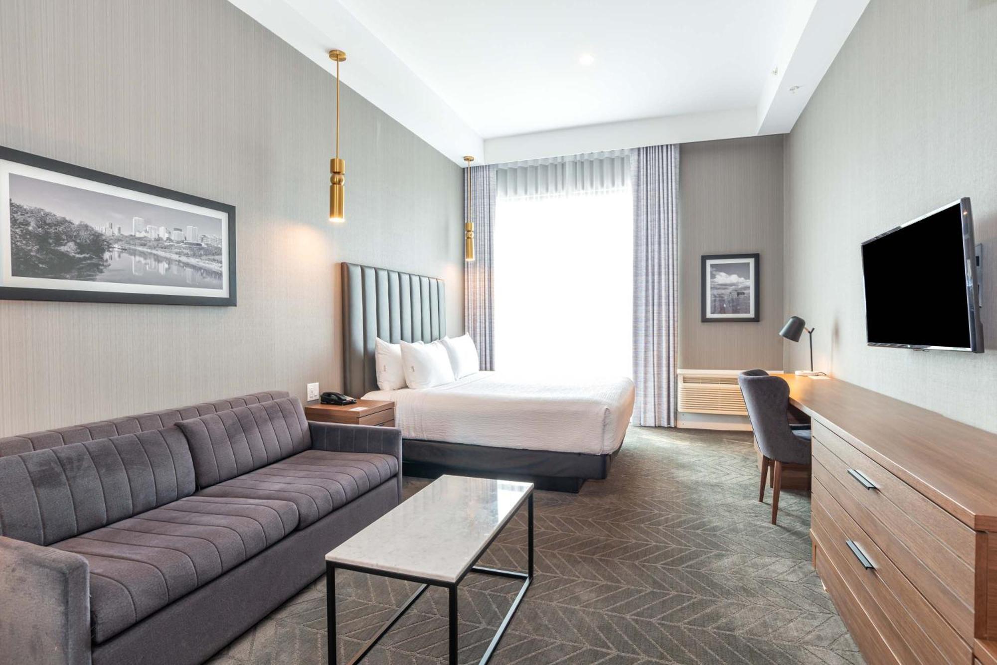 Sandman Signature Sherwood Park Hotel Екстер'єр фото